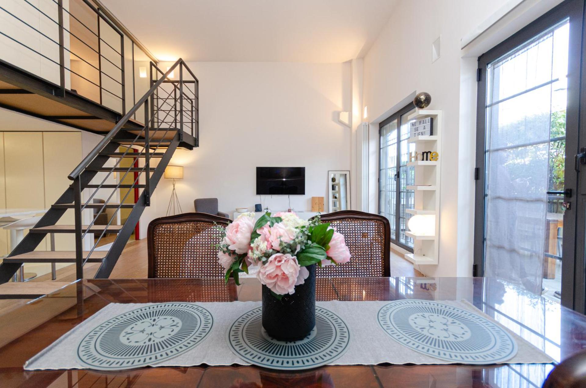 Vivimihome Loft Su Due Livelli Con Terrazzo Milano Exterior foto
