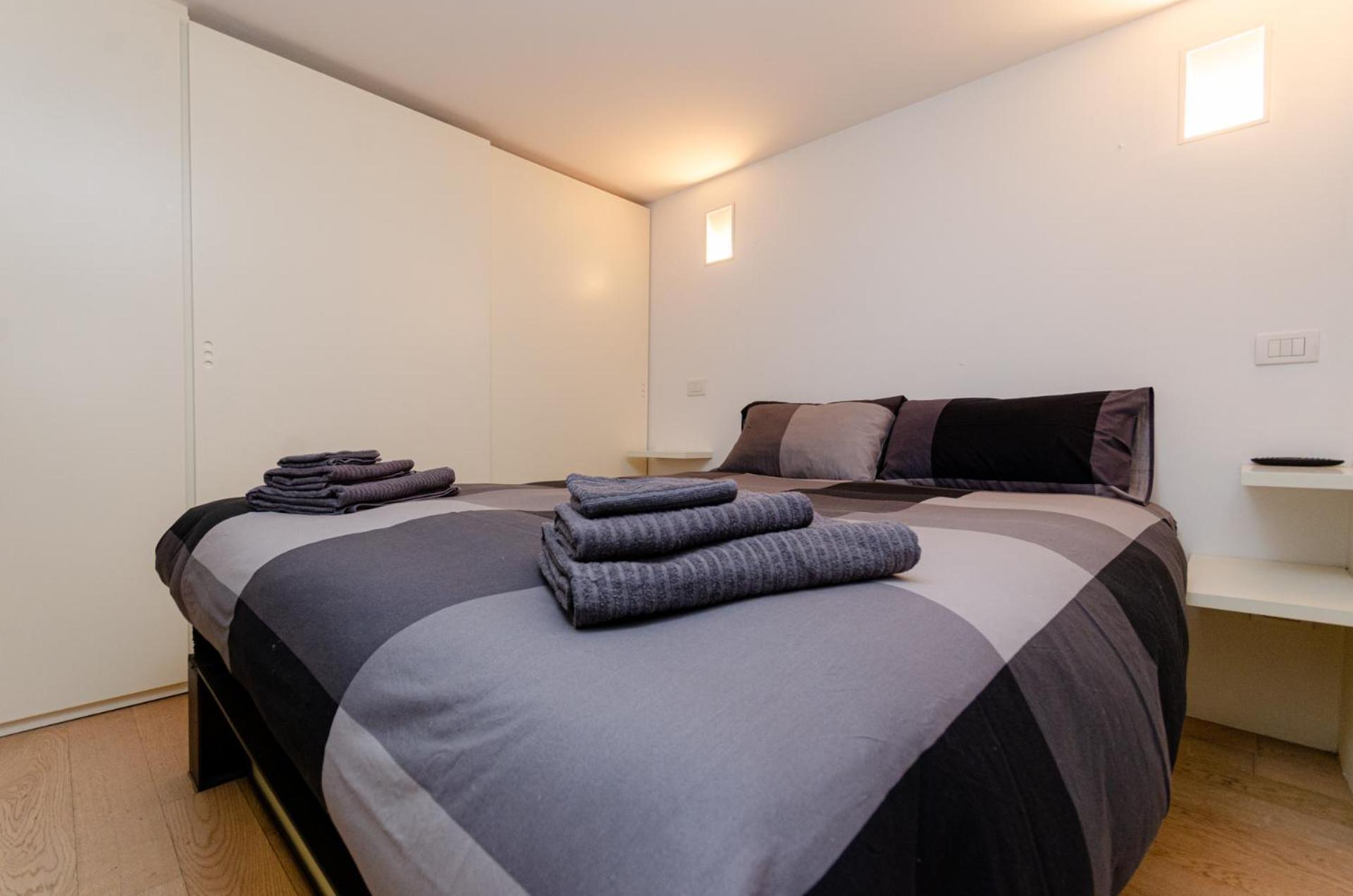 Vivimihome Loft Su Due Livelli Con Terrazzo Milano Exterior foto
